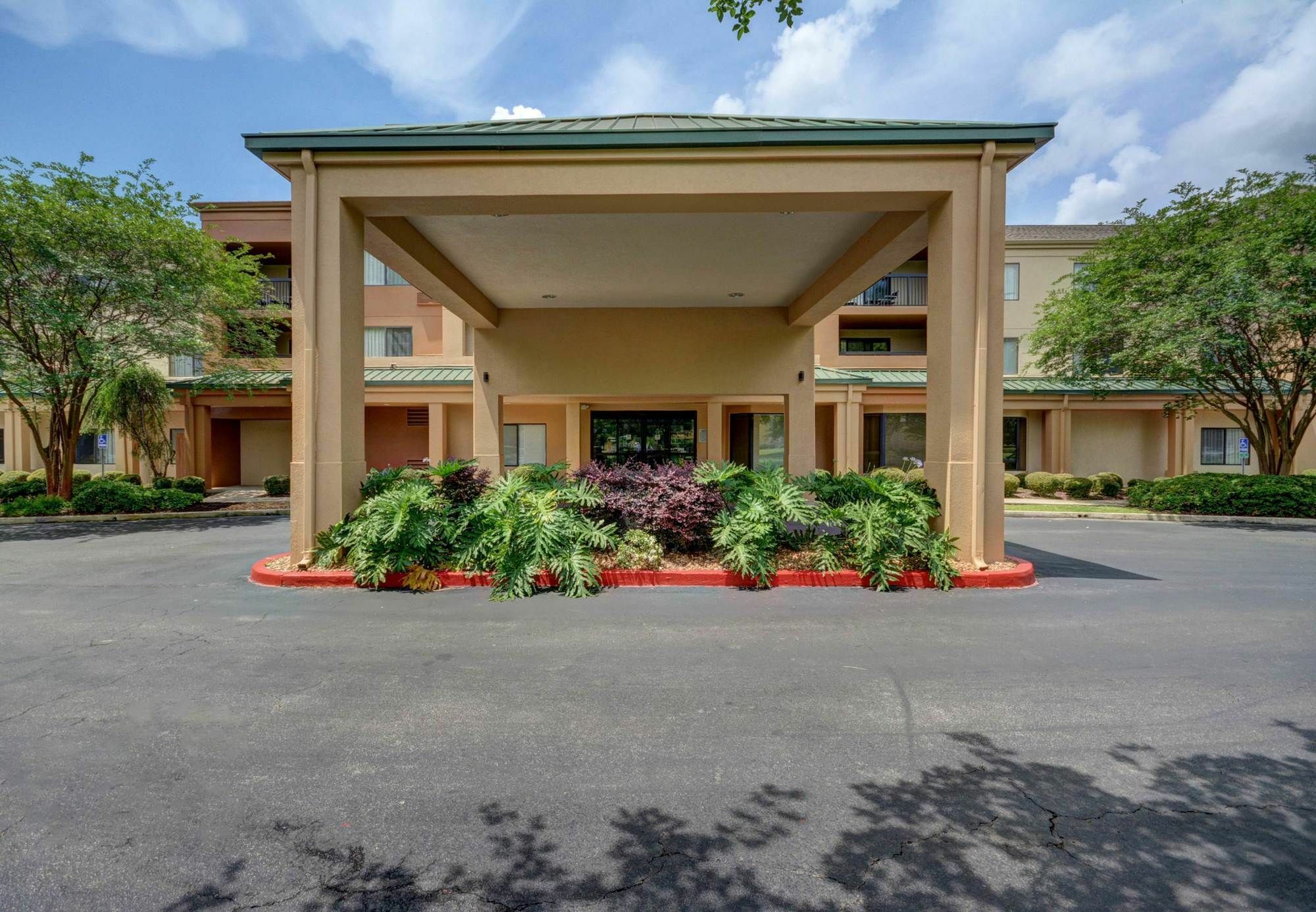 מלון Courtyard Lafayette Airport מראה חיצוני תמונה